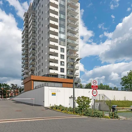 Apartment Obroncow Wybrzeza By Downtown Danzig