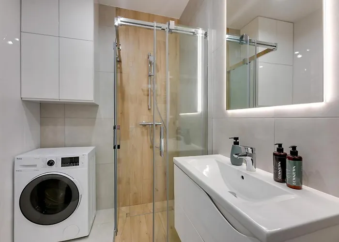 Obrońców Wybrzeża By Downtown * Gdańsk